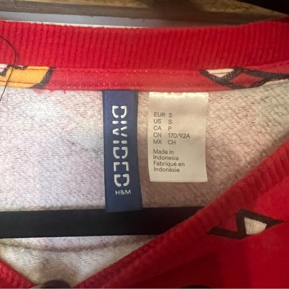 H&M Red Festive Christmas Sweatshirt size small - Picture 3 of 3